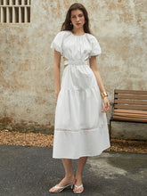 Frenchy – Midikleid mit Puffärmeln und Knoten